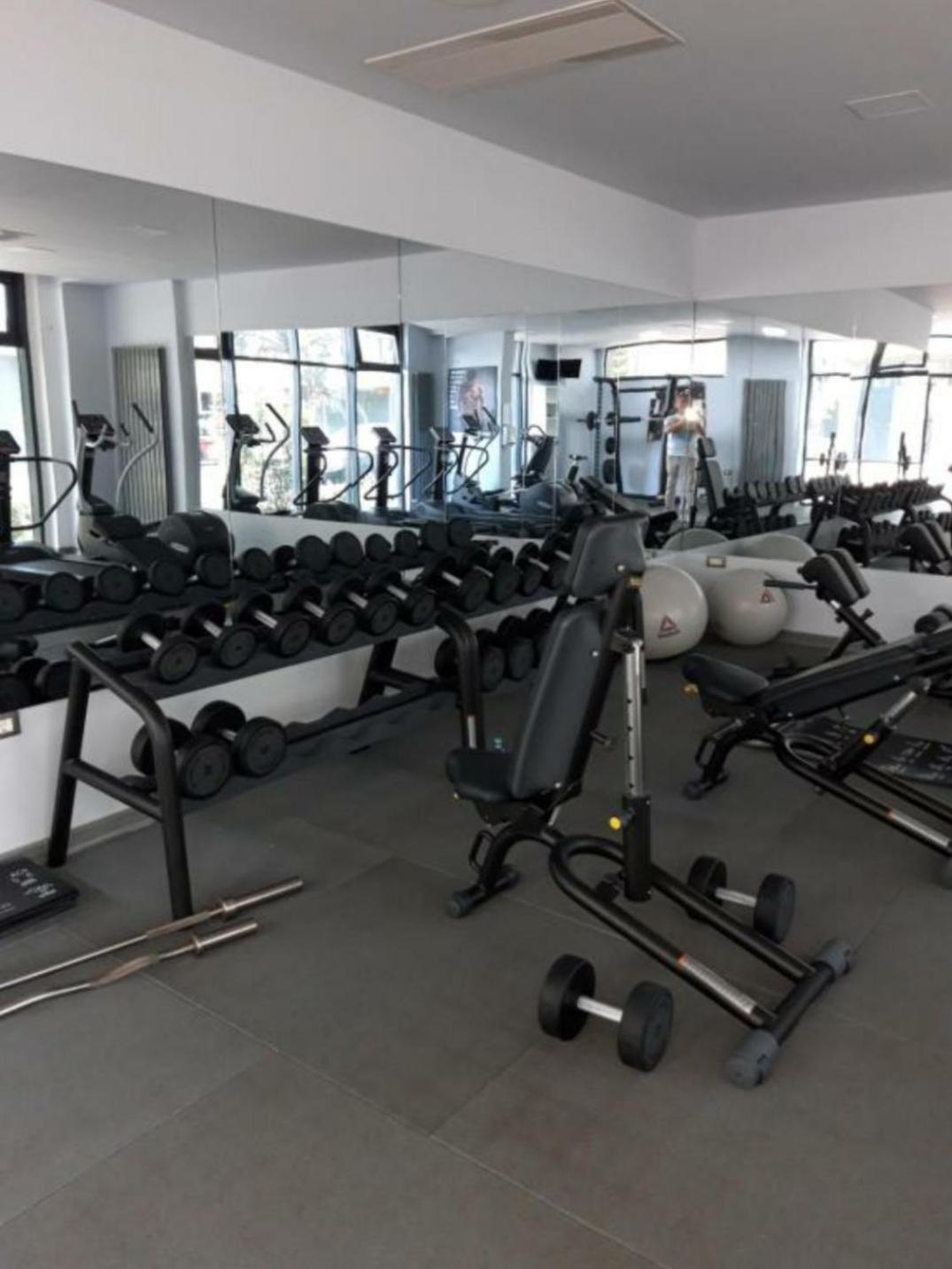 Luxury Suite Alezzi Beach Apartment Piscina Incalzita Sauna Jacuzzi Parking Navodari Dış mekan fotoğraf